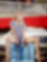leony april escort